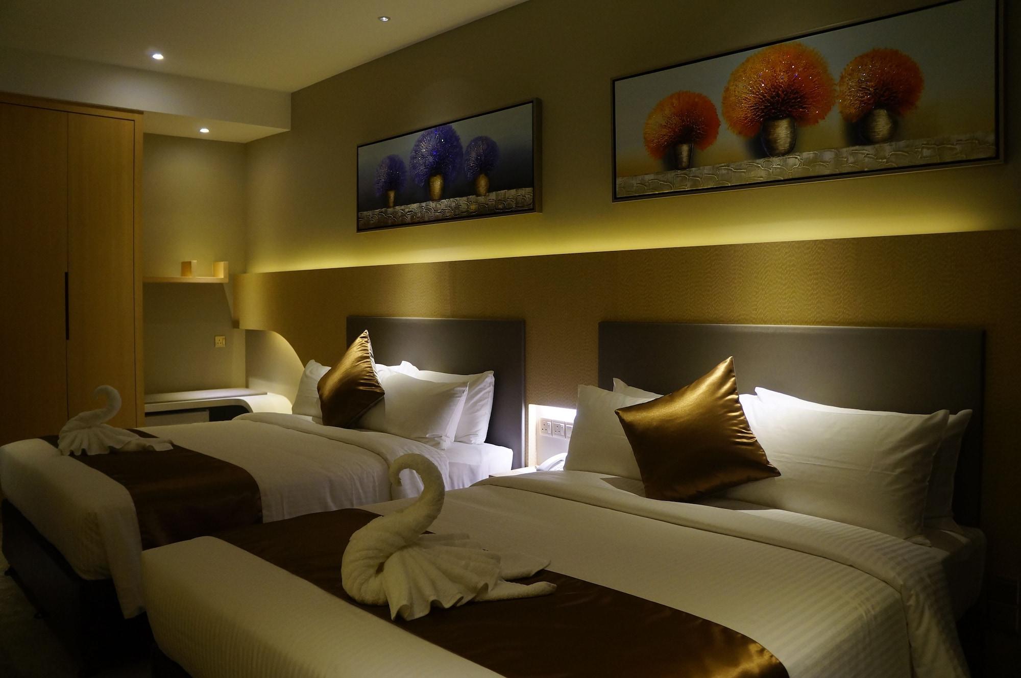 Greens Hotel & Suites Бинтулу Экстерьер фото